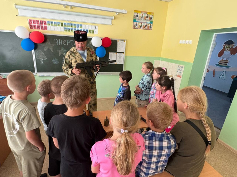 Мастер-класс "Разборка и сборка автомата Калашникова".